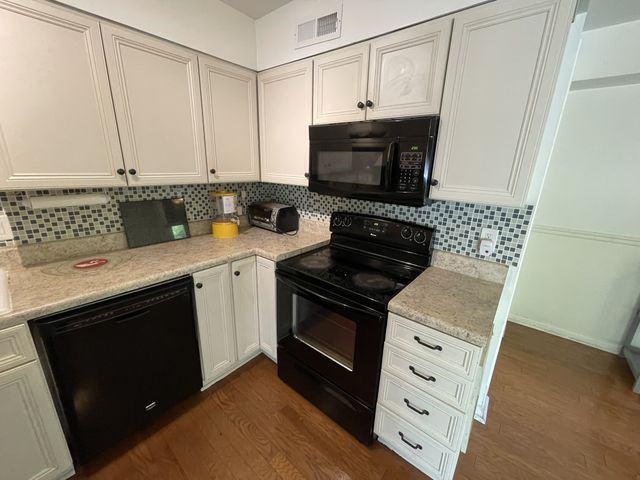 110 Bellevue Rd Apt 16, Nashville, TN 37221
