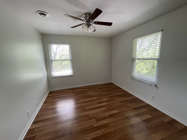 110 Bellevue Rd Apt 16, Nashville, TN 37221