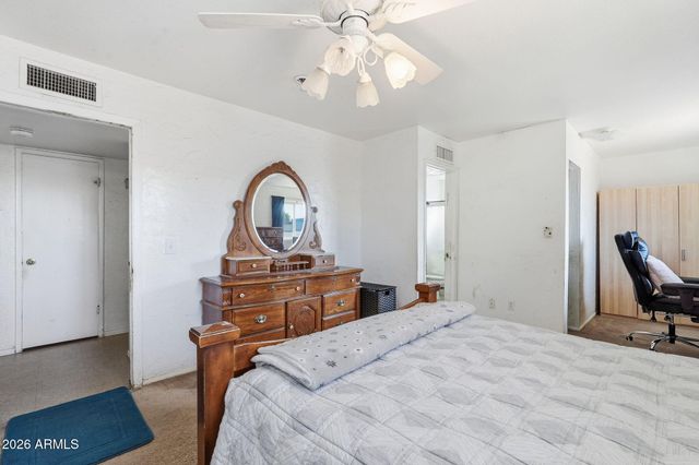 204 E HAMPTON Avenue, Mesa, AZ 85210