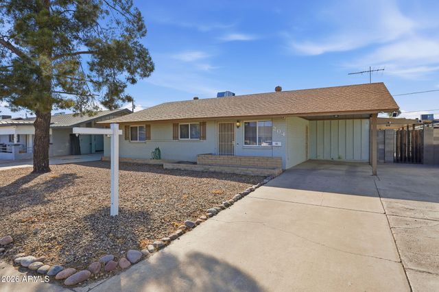 204 E HAMPTON Avenue, Mesa, AZ 85210