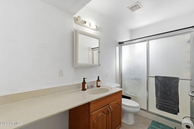 204 E HAMPTON Avenue, Mesa, AZ 85210