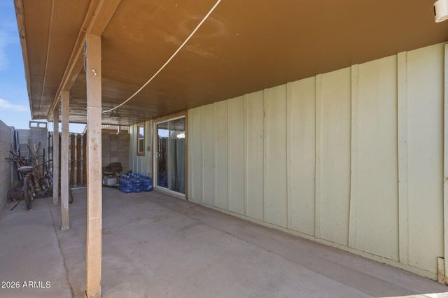 204 E HAMPTON Avenue, Mesa, AZ 85210