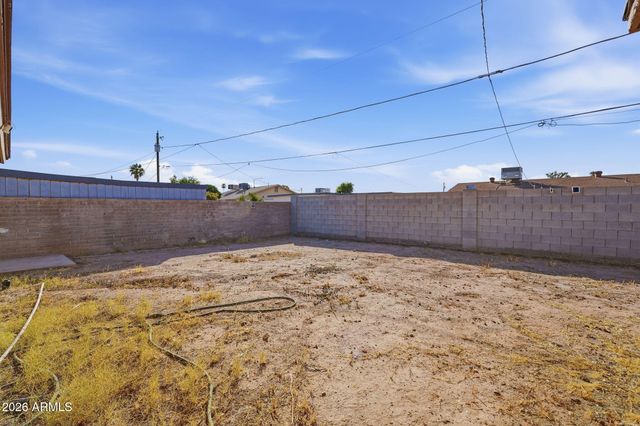 204 E HAMPTON Avenue, Mesa, AZ 85210
