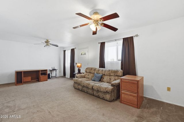 204 E HAMPTON Avenue, Mesa, AZ 85210