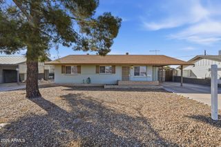 204 E HAMPTON Avenue, Mesa, AZ 85210