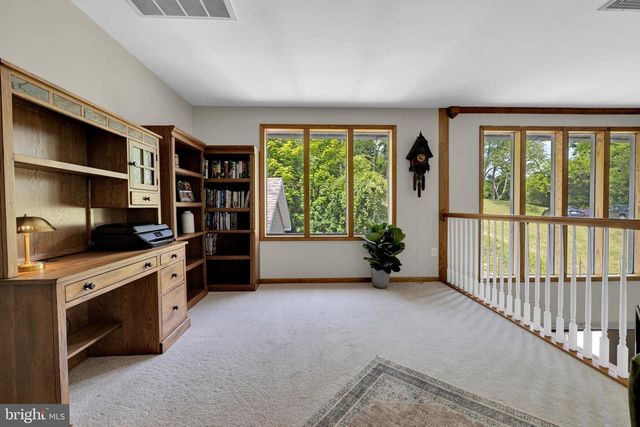 1094 SEIFRIT LN, Bernville, PA 19506