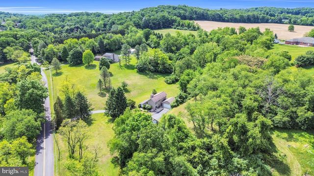 1094 SEIFRIT LN, Bernville, PA 19506