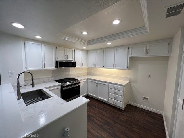 26467 Portola, Mission Viejo, CA 92692