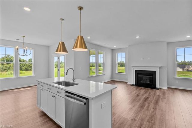 386 Yarrow Drive, Lexington, NC 27295