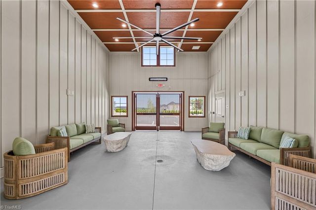 386 Yarrow Drive, Lexington, NC 27295