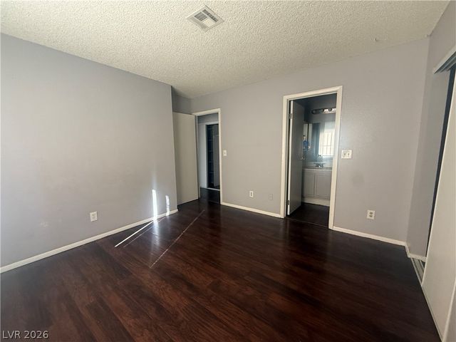 2853 Wheelwright Drive B, Las Vegas, NV 89121