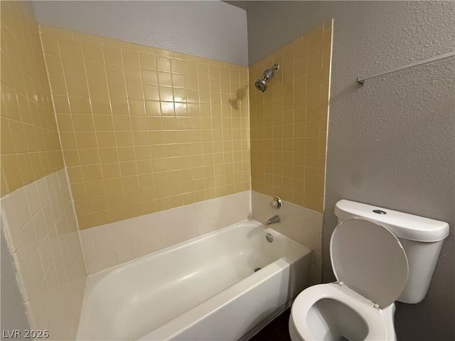 2853 Wheelwright Drive B, Las Vegas, NV 89121
