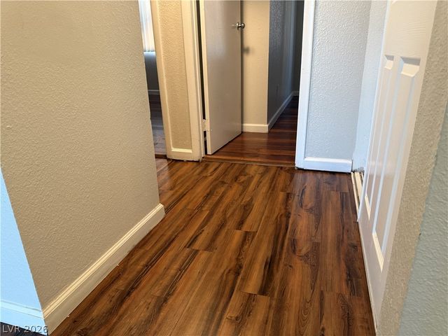 2853 Wheelwright Drive B, Las Vegas, NV 89121