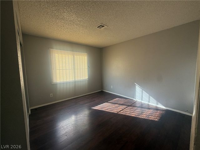 2853 Wheelwright Drive B, Las Vegas, NV 89121