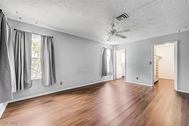 2475 Swan Lane, Las Vegas, NV 89121