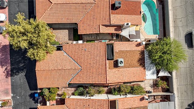 2475 Swan Lane, Las Vegas, NV 89121