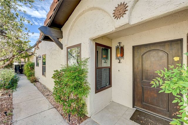 2475 Swan Lane, Las Vegas, NV 89121