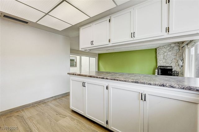 2475 Swan Lane, Las Vegas, NV 89121