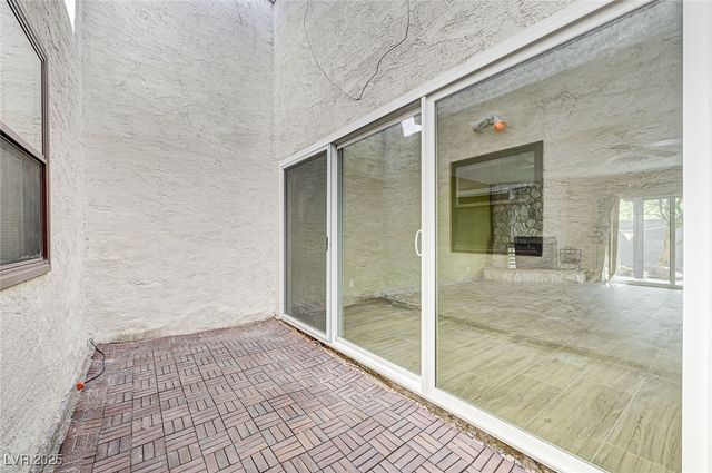 2475 Swan Lane, Las Vegas, NV 89121