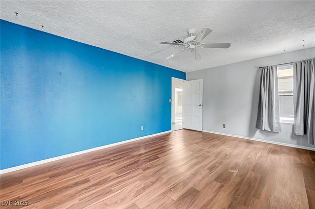 2475 Swan Lane, Las Vegas, NV 89121