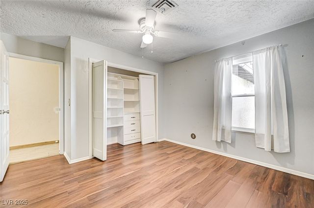 2475 Swan Lane, Las Vegas, NV 89121