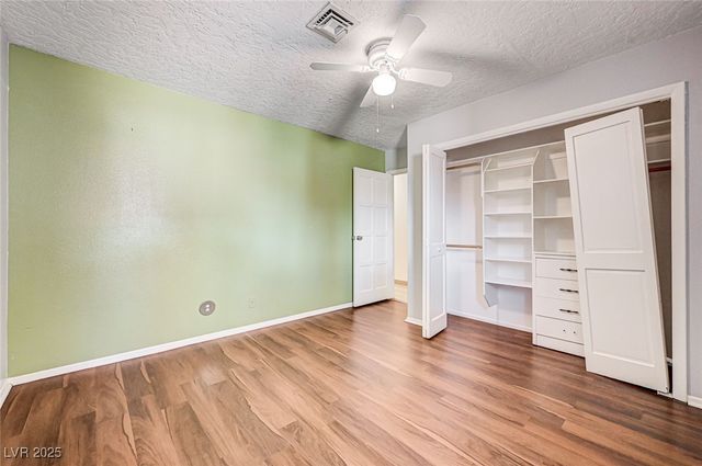 2475 Swan Lane, Las Vegas, NV 89121