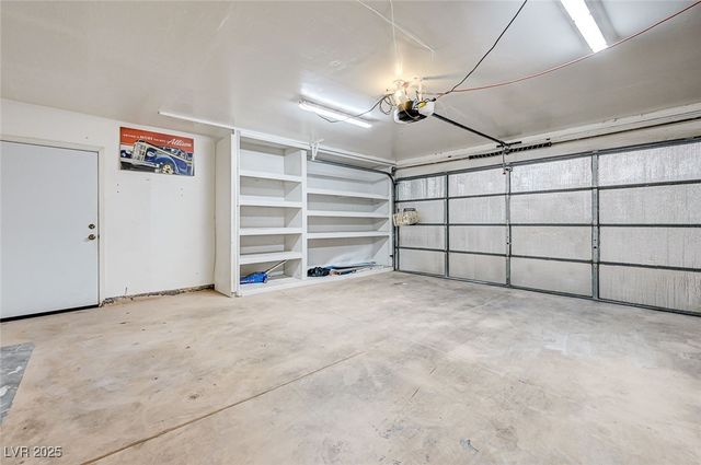 2475 Swan Lane, Las Vegas, NV 89121