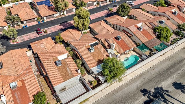 2475 Swan Lane, Las Vegas, NV 89121