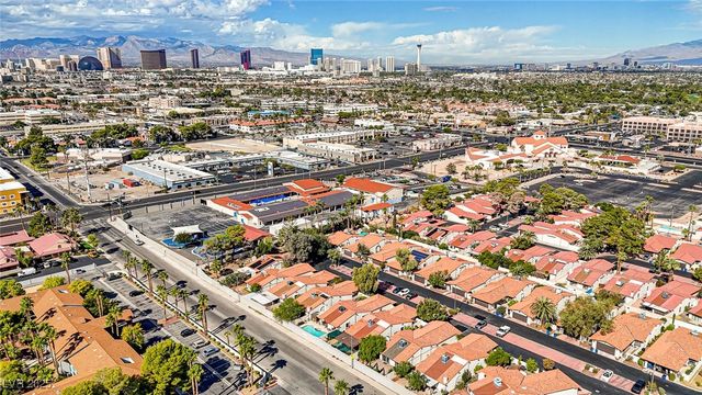 2475 Swan Lane, Las Vegas, NV 89121