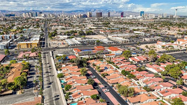 2475 Swan Lane, Las Vegas, NV 89121