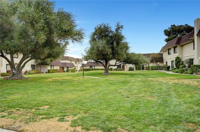 2475 Swan Lane, Las Vegas, NV 89121