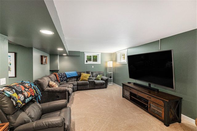 5920 Iris Road, Ludington, MI 49431