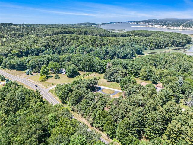 5920 Iris Road, Ludington, MI 49431