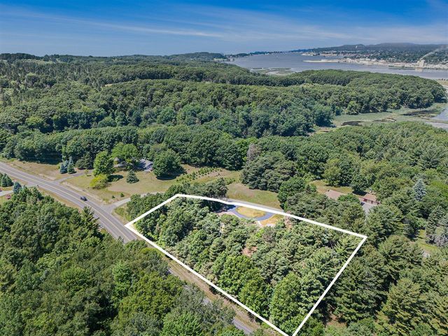 5920 Iris Road, Ludington, MI 49431