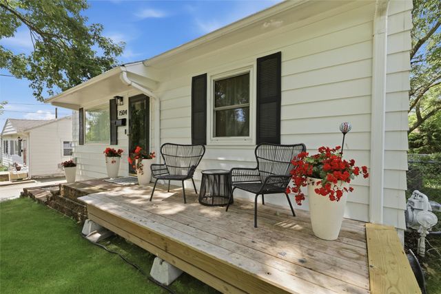 1504 61st Street, Des Moines, IA 50311