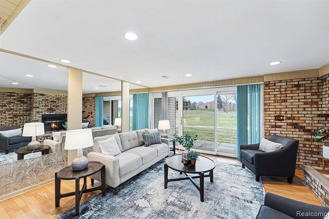 48315 Bayshore Drive, Van Buren, MI 48111