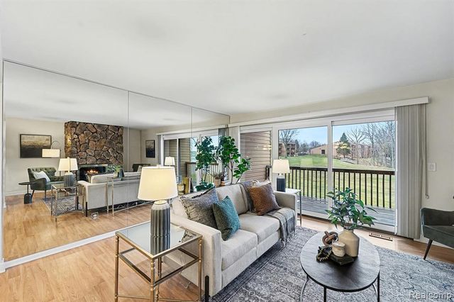 48315 Bayshore Drive, Van Buren, MI 48111