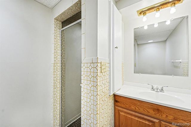 48315 Bayshore Drive, Van Buren, MI 48111