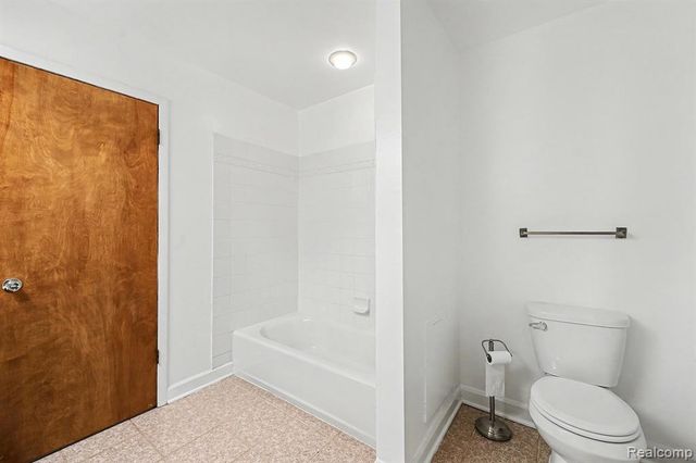 48315 Bayshore Drive, Van Buren, MI 48111