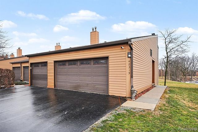 48315 Bayshore Drive, Van Buren, MI 48111