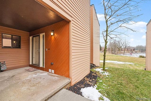 48315 Bayshore Drive, Van Buren, MI 48111