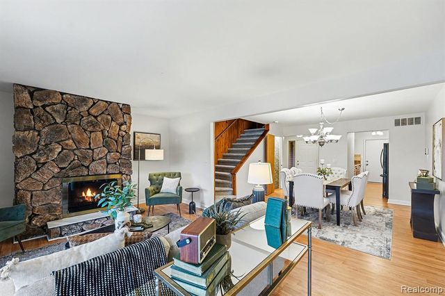 48315 Bayshore Drive, Van Buren, MI 48111