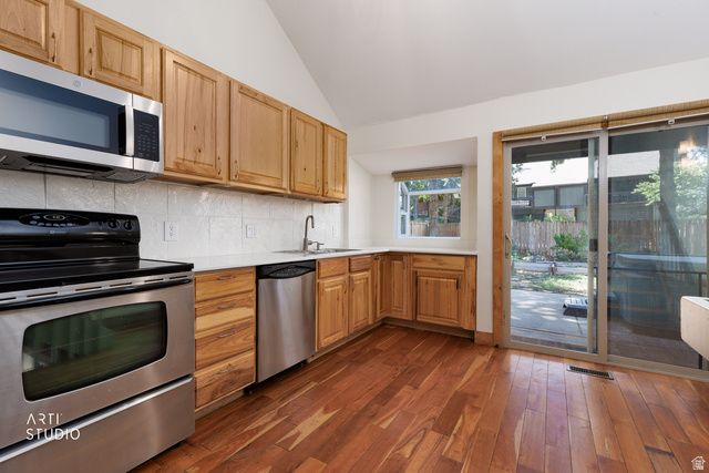 7660 S AVONDALE DR, Cottonwood Heights, UT 84121