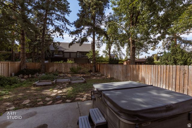7660 S AVONDALE DR, Cottonwood Heights, UT 84121