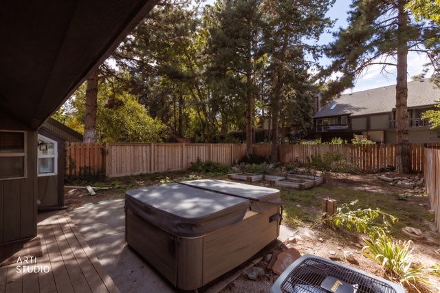 7660 S AVONDALE DR, Cottonwood Heights, UT 84121