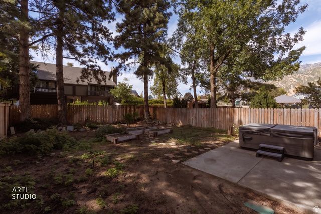 7660 S AVONDALE DR, Cottonwood Heights, UT 84121