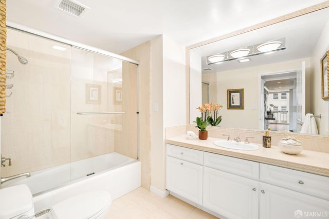 2200 Sacramento Street 207, San Francisco, CA 94115