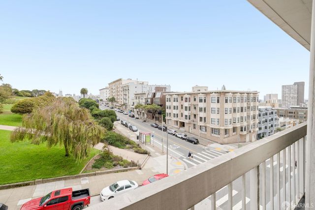2200 Sacramento Street 207, San Francisco, CA 94115
