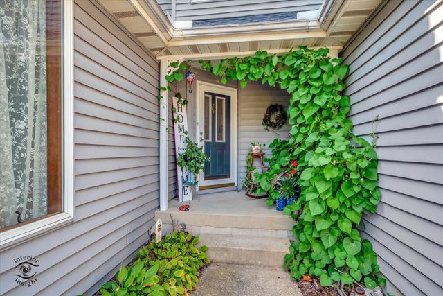 11606 Westvalley Drive, Crown Point, IN 46307