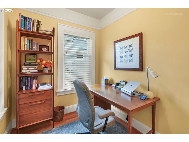 3926 Se ANKENY St, Portland, OR 97214